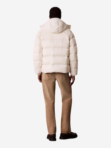 Calvin Klein Jeans - Abrigo de invierno en blanco
