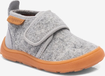 BISGAARD Hausschuh in Grau: Vorderseite