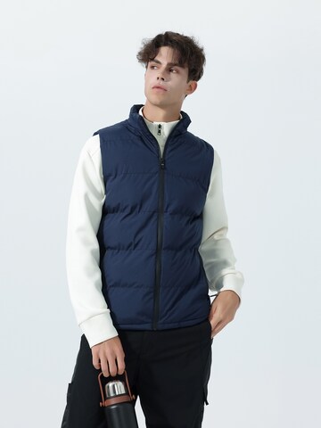Youthup Vest in Blue: front