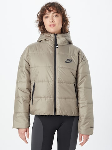 Nike Sportswear Winter jacket in Green: front