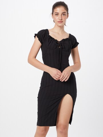 Love Triangle Kleid in Schwarz: predná strana