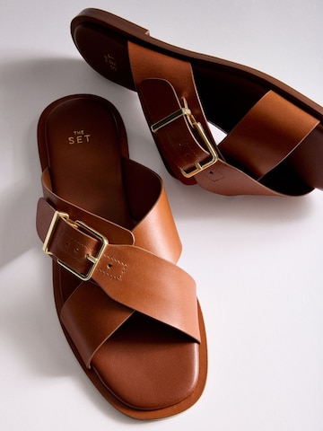 The Set Pantolette in Braun