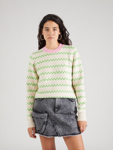 Pullover 'TATE' di NÜMPH in verde: frontale