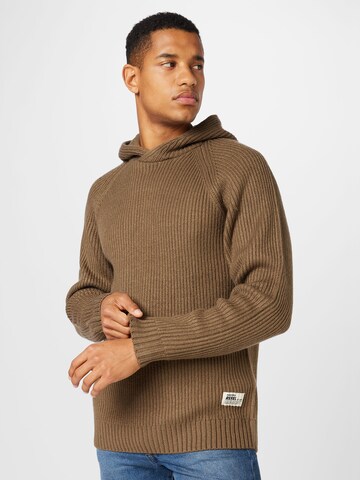 Redefined Rebel Pullover 'Roberto' in Braun: predná strana