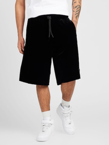 Versace Jeans Couture Loosefit Shorts in Schwarz: predná strana