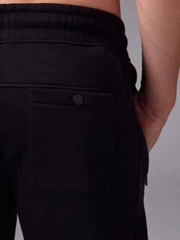 Effilé Pantalon cargo Next en noir