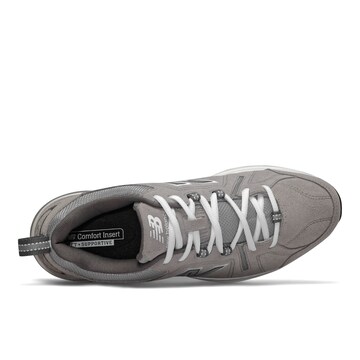 Baskets basses new balance en gris