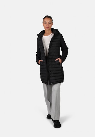 Fuchs Schmitt Winter Coat in Black: front