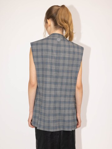 ABOUT YOU REBIRTH STUDIOS Vest 'Drykorn' in Grey