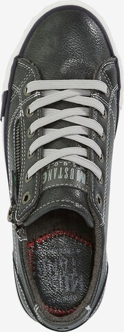 MUSTANG Sneaker in Grau