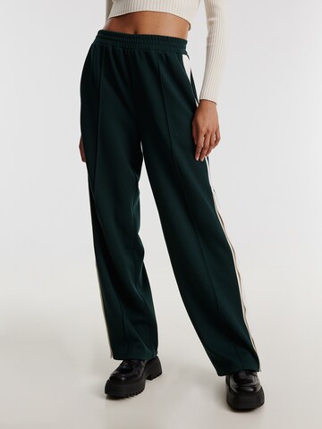 EDITED Wide leg Broek 'Vica' in Groen: voorkant