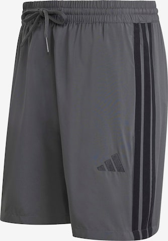 ADIDAS SPORTSWEAR Спортивные штаны 'Essentials Chelsea' в Серый: спереди