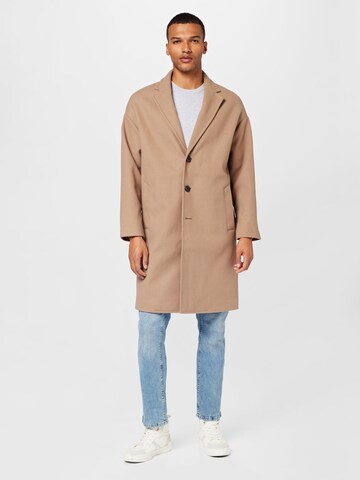 BURTON MENSWEAR LONDON Between-Seasons Coat in Beige: front