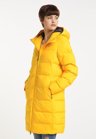 MYMO Winter Coat in Yellow: front