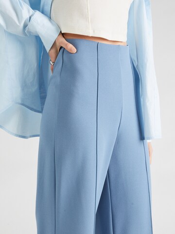 VERO MODA Wide leg Trousers with creases 'BECKY' in Blue