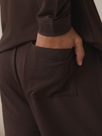 Next Pajamas long in Brown