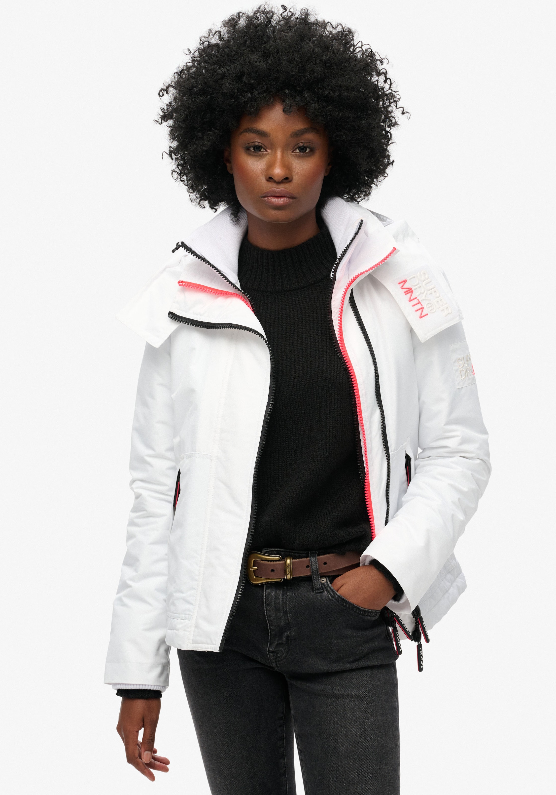 Veste d’hiver Superdry en blanc : devant
