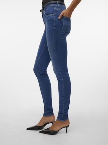 VERO MODA Slimfit Jeans 'LUX' i blå