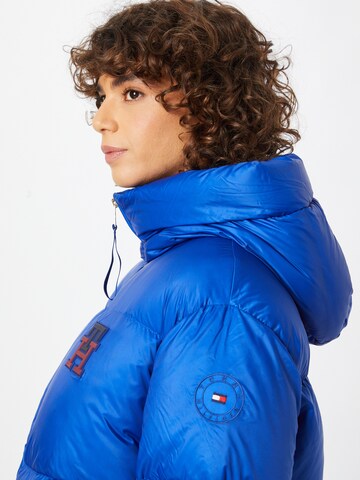 TOMMY HILFIGER Jacke in Blau