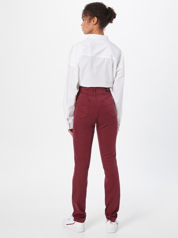 BRAX Slimfit Jeans 'SHAKIRA' in Rot