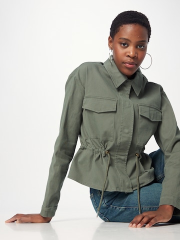 ABOUT YOU Between-Season Jacket 'Sari' in Green