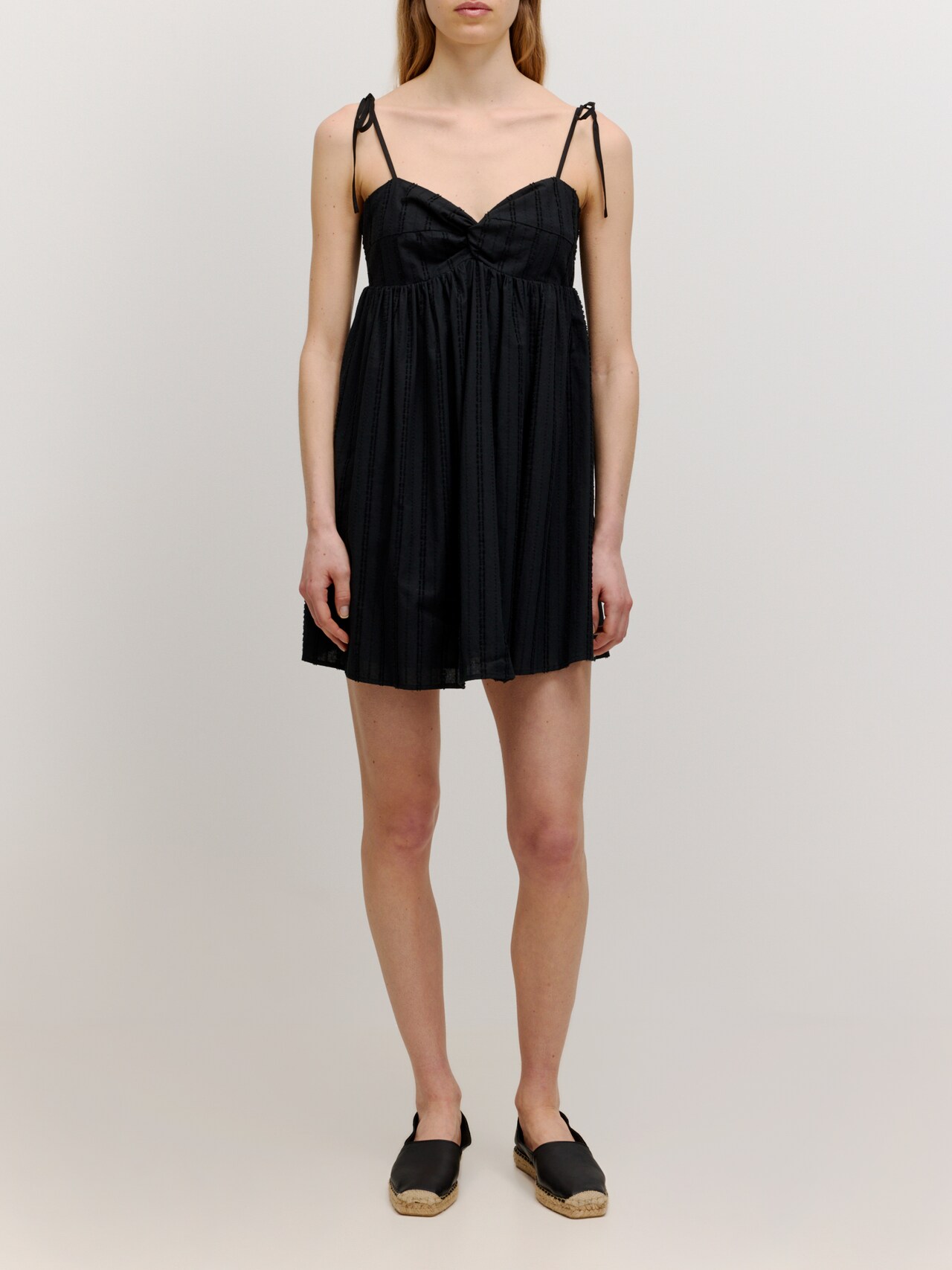 EDITED Produkte Kleid 'Ela' schwarz