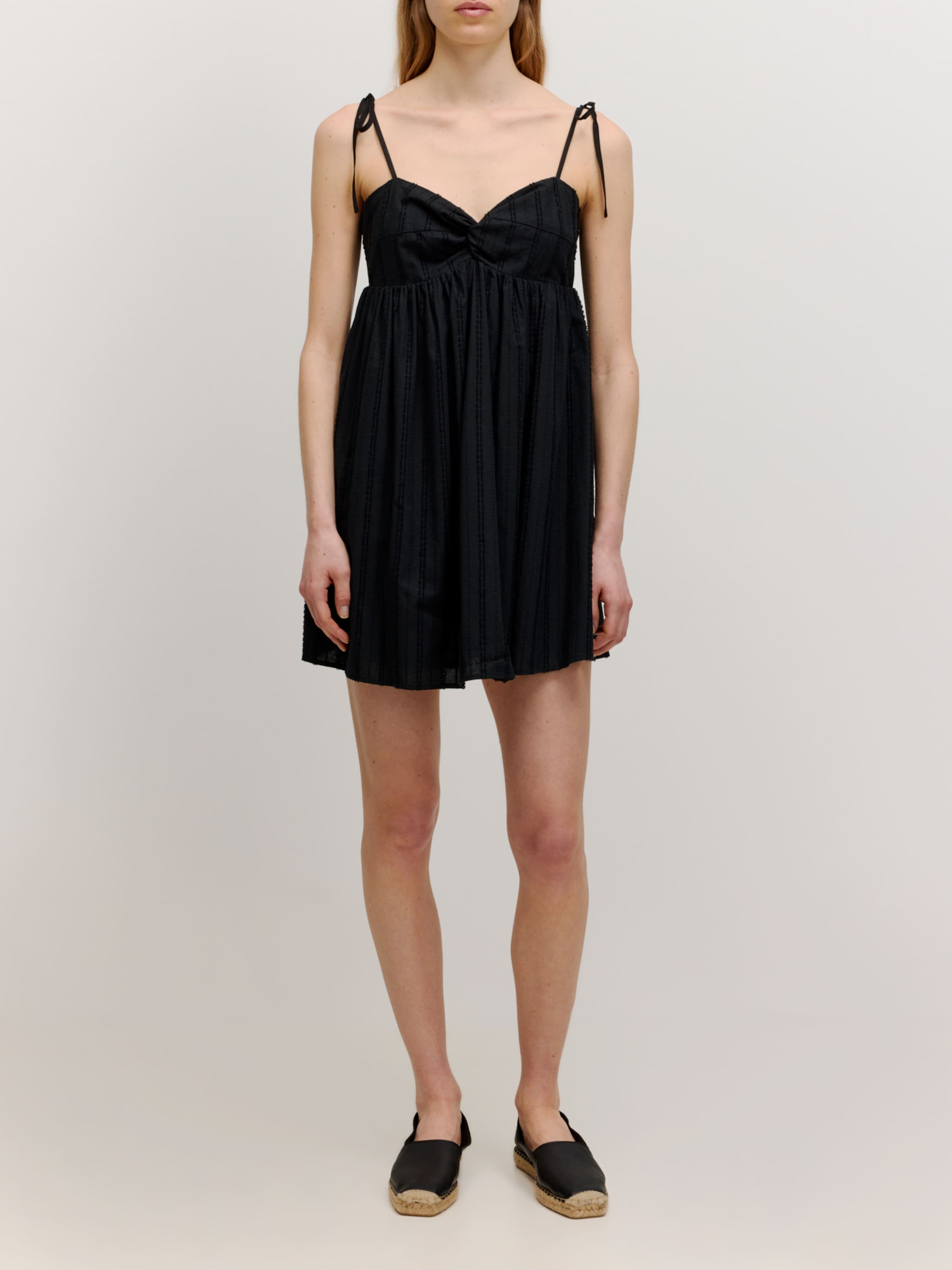 EDITED Produkte Kleid 'Ela' schwarz