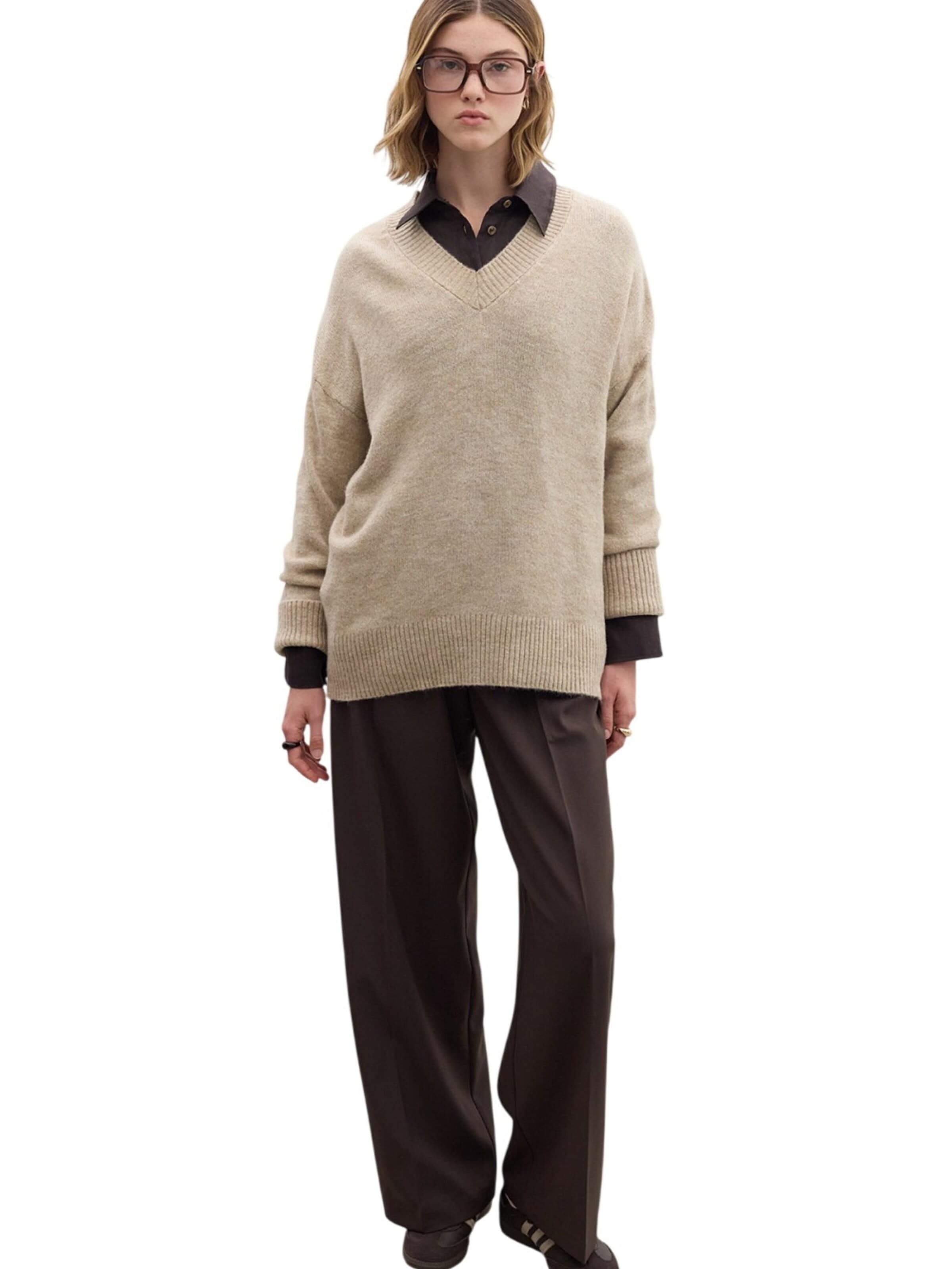 MANUKA Sweatshirt‌‌‌‌‌‌ in Beige: Vorderseite