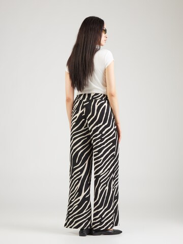 Hailys Szeroka nogawka Spodnie 'LG P TR Pe44rry' w kolorze czarny