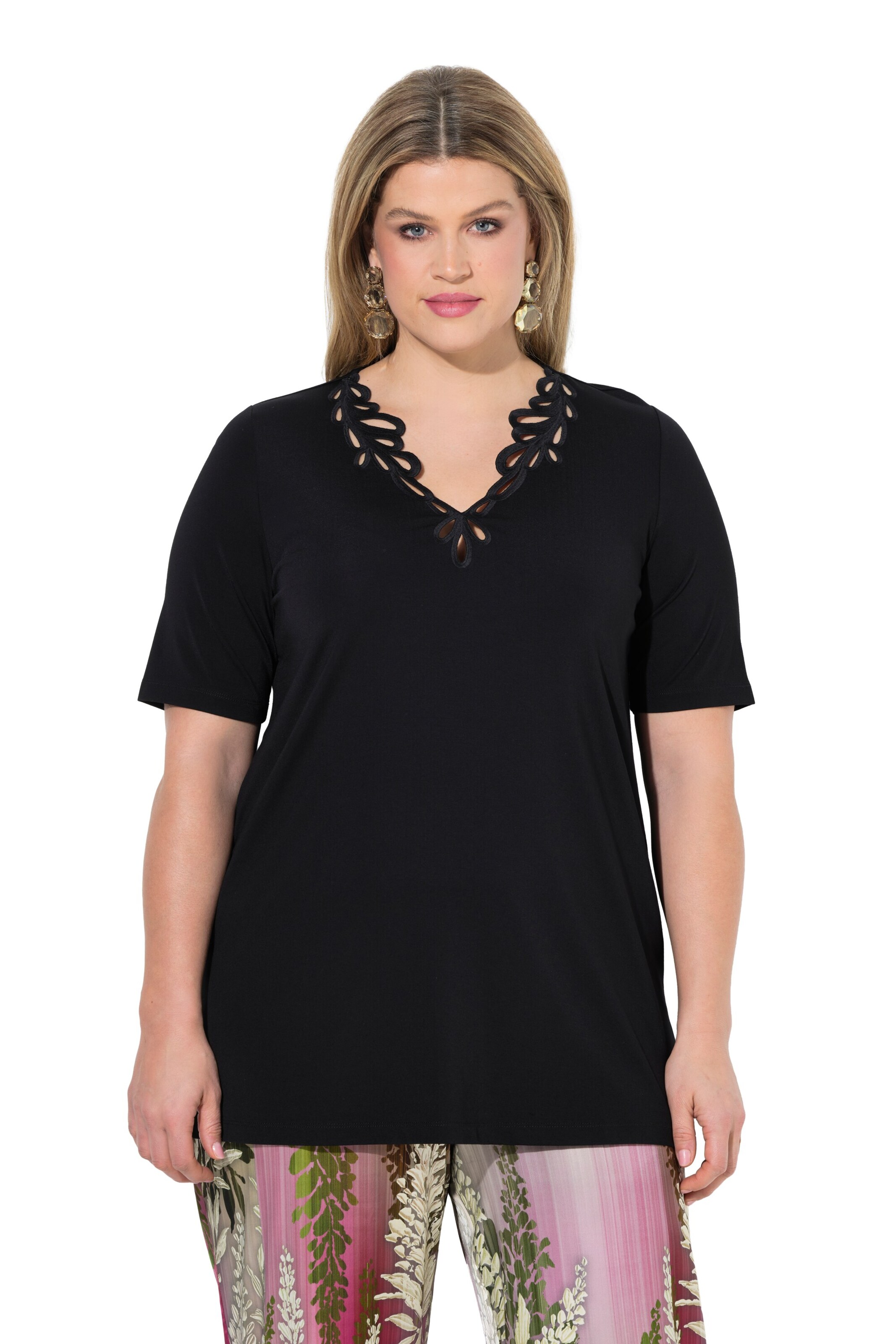 Ulla Popken Blouse in Black: front
