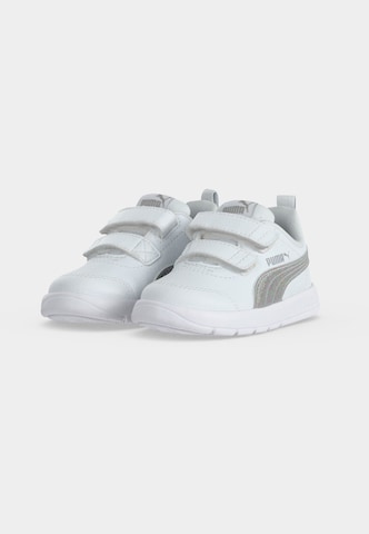 Sneaker 'Courtflex V3' de la PUMA pe alb
