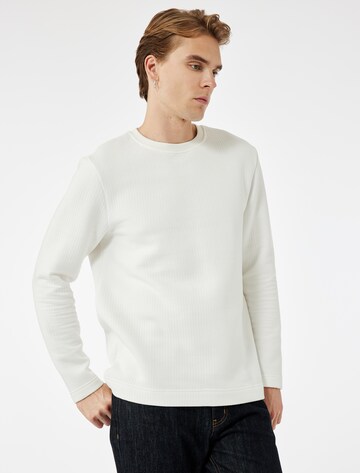 Koton Sweatshirt in Weiß: Vorderseite