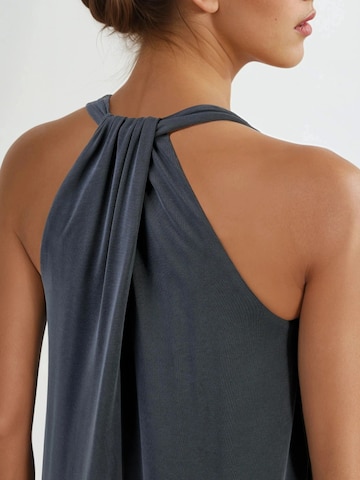 Busem Dress in Grey