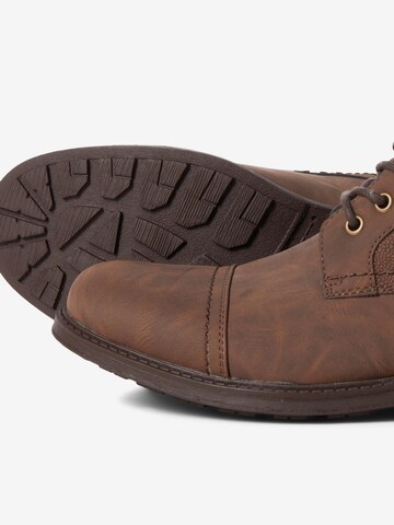 JACK & JONES Buty sznurowane 'CHICHESTER' w kolorze brązowy