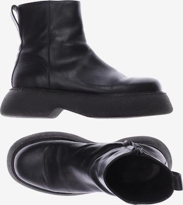 COS Dress Boots in 42 in Black: front