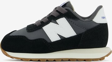 new balance Sneakers in Zwart