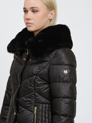Influencer - Casaco de inverno em preto