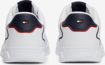 TOMMY HILFIGER Låg sneaker i vit