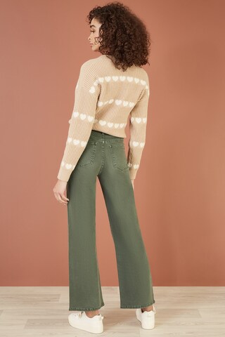 Yumi Loosefit Jeans in Grün
