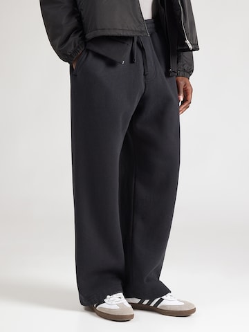 Baggy Pantalon HOLLISTER en noir : devant
