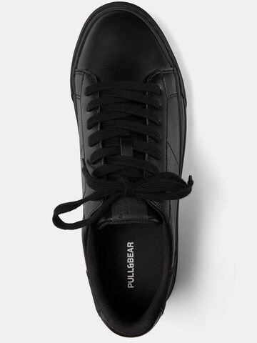 Sneaker bassa di Pull&Bear in nero