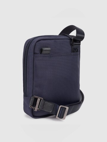 Piquadro Schoudertas in Blauw