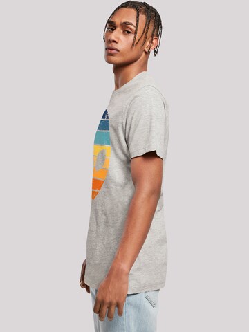 T-Shirt 'Alien Sonnenuntergang Retro' F4NT4STIC en gris