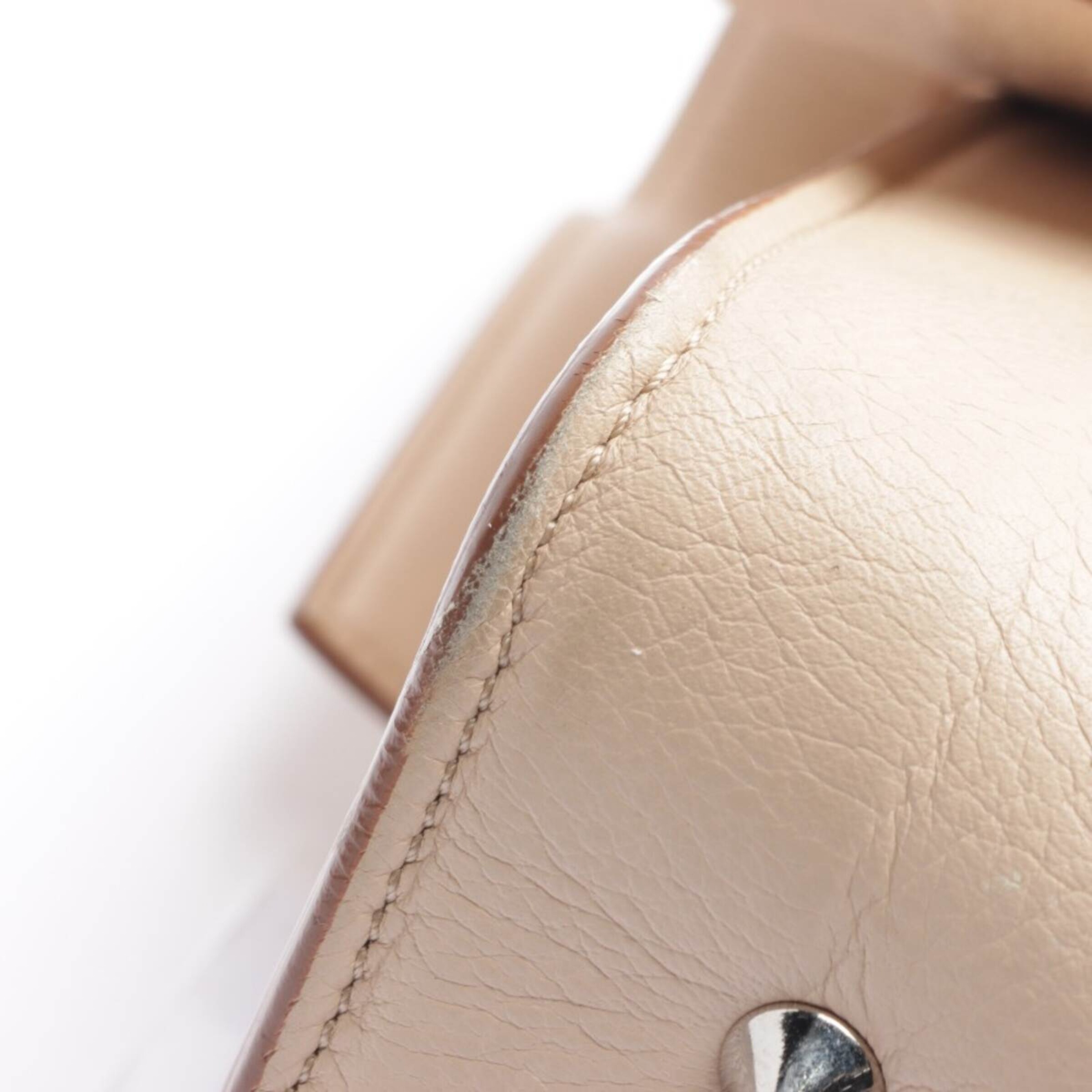 Givenchy Bag in One size in Brown