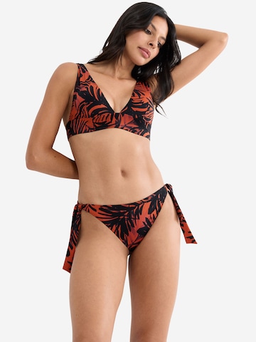TRIUMPH Tai-Bikinislip ' Red Label Summer Palm ' in Braun: Vorderseite