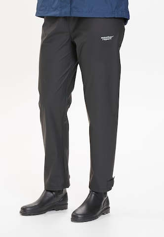 Weather Report Regular Outdoor Pants in Black: front