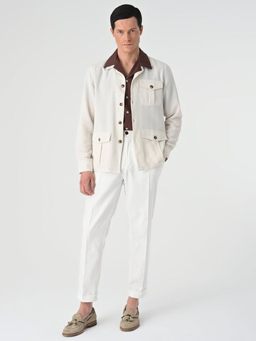 Coupe regular Chemise Antioch en blanc