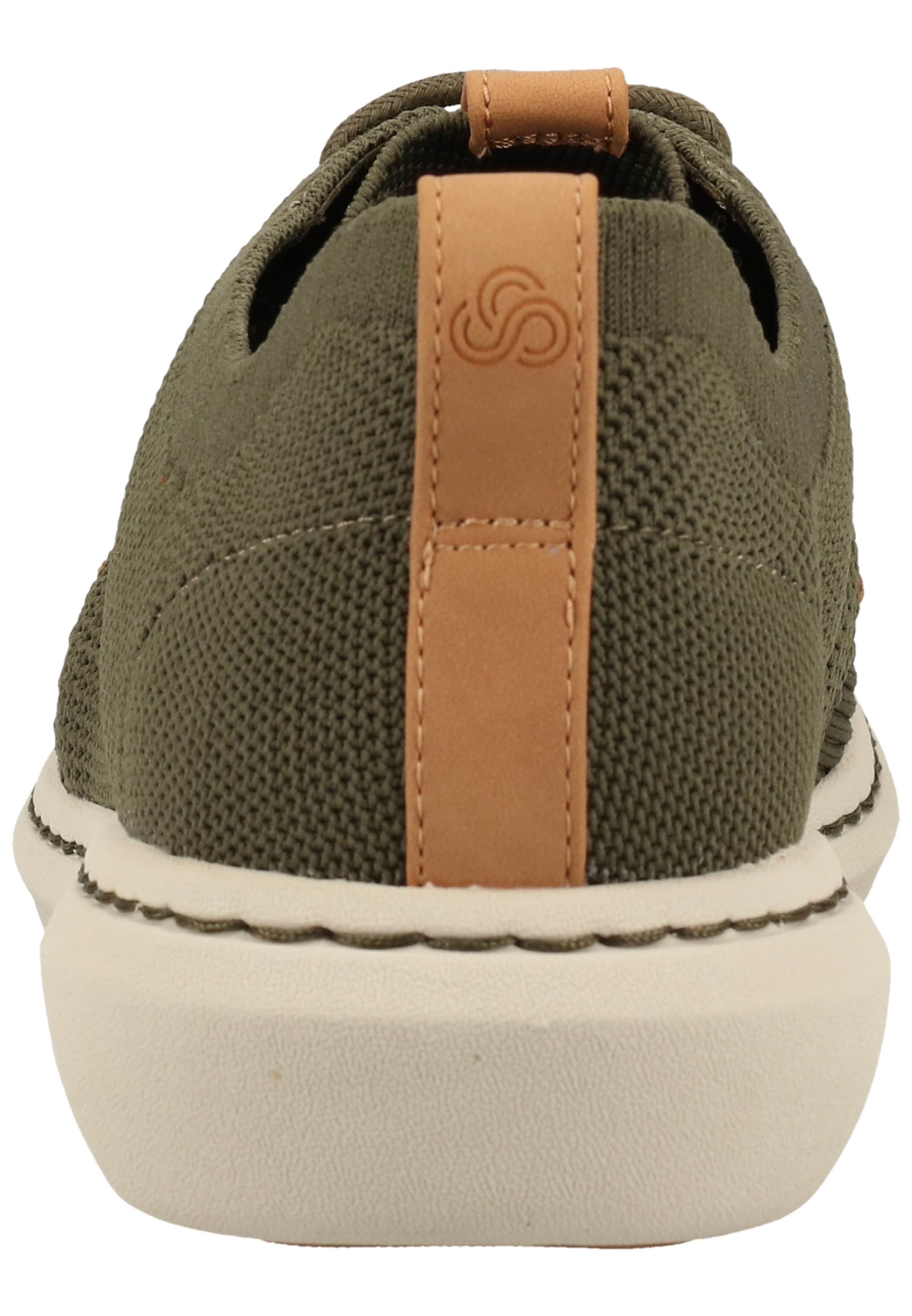 CLARKS Sneaker in Grün