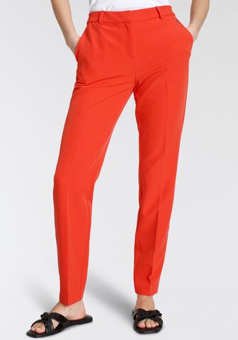 TAMARIS Slim fit Pleated Pants in Red: front