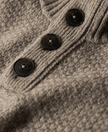 Superdry Sweater in Beige